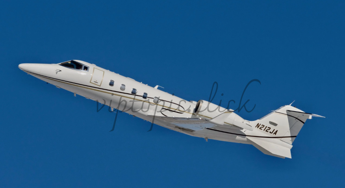 Learjet 60XR private jet